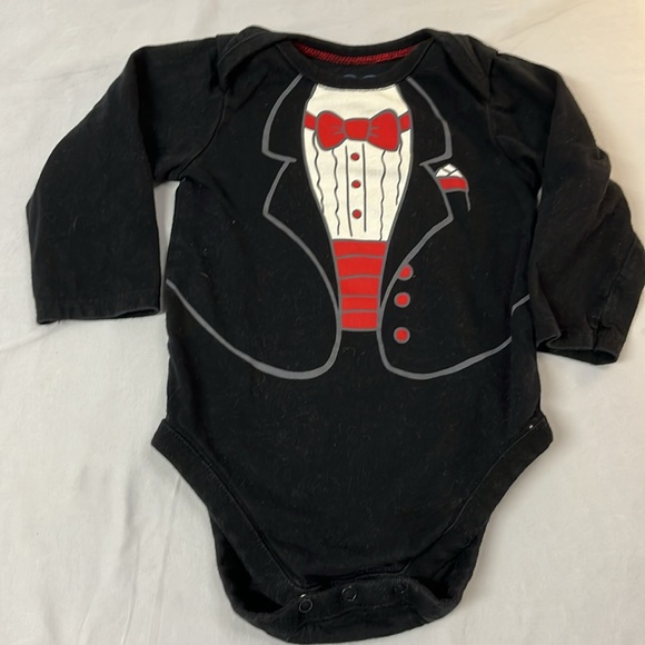 3-6M special occasions onesies (H&M, Children’s Place) - Picture 5 of 7